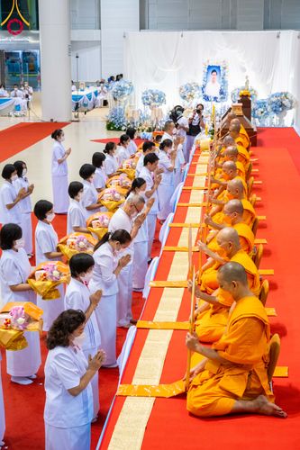 ภาพ No.90841:พิธีบำเพ็ญกุศลสวดพระอภิธรรม  อุบาสกถาวร พรหมถาวร (อุบาสกผู้ปั้นพระ) คืนที่ 4 วันอังคารที่ 17 ตุลาคม พ.ศ. 2566 ณ ห้องแก้วสารพัดนึก 1 สภาธรรมกายสากล วัดพระธรรมกาย จ.ปทุมธานี