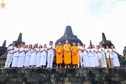 ภาพ No.331605:วันอาทิตย์ที่ 31 พฤษภาคม พ.ศ. 2569 เทศกาลวิสาขบูชานานาชาติ มหาเจดีย์บุโรพุทโธ (Borobudur) ในจังหวัดชวากลาง ประเทศอินโดนีเซีย