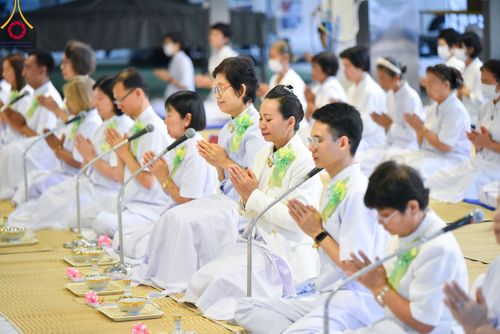 ภาพ No.106278:พิธีถวายภัตตาหารเป็นสังฆทาน แด่คณะพระธรรมยาตราฯ ในโครงการธรรมยาตรากตัญญูบูชา มหาปูชนียาจารย์ พระมงคลเทพมุนี(สด จนฺทสโร) พระผู้ปราบมาร อนุสรณ์สถาน 7 แห่ง ปีที่ 12 วันที่ 5 มกราคม พ.ศ. 2567 ณ อนุสรณ์สถานโลตัสแลนด์ จ.สุพรรณบุรี