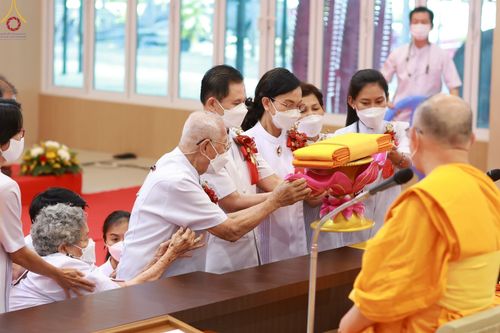 ภาพ No.64208:พิธีทอดกฐินสามัคคีเพื่อเติมเต็มสระมหาเศรษฐี /ห้องปฎิบัติธรรม อาคารธรรมสภา /กุฎิพระมหาเถระ ประจำปีพุทธศักราช 2565  โดยผู้มีบุญ จ.ชลบุรี และคณะกัลยาณมิตรทั่วโลก วันอาทิตย์ที่ 30 ตุลาคม พ.ศ. 2565  ณ ธุดงคสถานชลบุรี