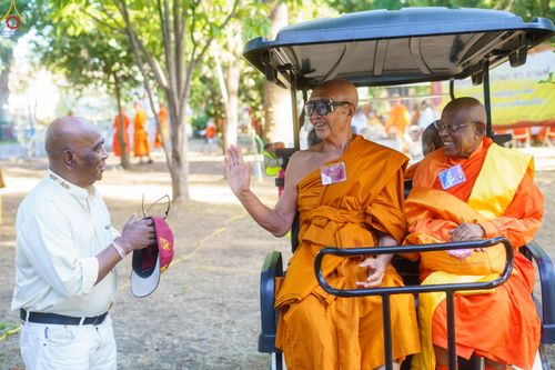 ภาพ No.332676:วันอาทิตย์ที่ 31 พฤษภาคม พ.ศ. 2569 วันวิสาขบูชา ณ วัดพระธรรมกายแคลิฟอร์เนีย  ประเทศสหรัฐอเมริกา