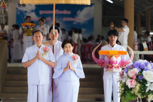 ภาพ No.331341:วันที่ 31 พฤษภาคม พ.ศ.2569 พิธีทอดผ้าป่าและตอกเสาเข็มมงคลต้นแรก องค์พระเจดีย์เพื่อสร้างสันติภาพโลก  ณ ธุดงคสถานพัฒนานิคม จังหวัดลพบุรี