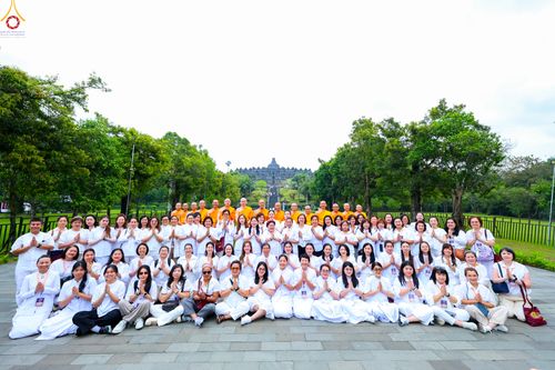 ภาพ No.331581:วันอาทิตย์ที่ 31 พฤษภาคม พ.ศ. 2569 เทศกาลวิสาขบูชานานาชาติ มหาเจดีย์บุโรพุทโธ (Borobudur) ในจังหวัดชวากลาง ประเทศอินโดนีเซีย