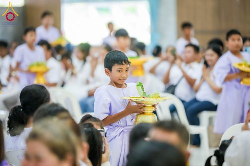 ภาพ No.317401:วันอาทิตย์ ที่ 29 มีนาคม พ.ศ.2569  พิธีปลงผม , พิธีขอขมามอบบาตรและผ้าไตร , พิธีบรรพชา ณ ศูนย์ปฏิบัติธรรมสมุทรปราการ จำนวน 42 รูป