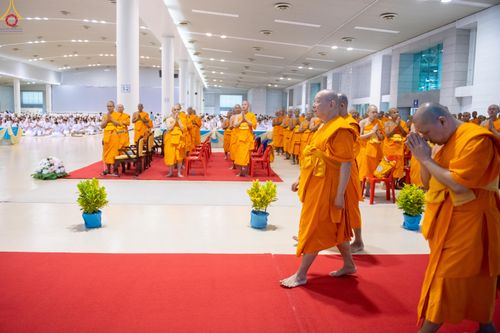 ภาพ No.311717:วันอังคารที่ 3 มีนาคม พ.ศ.2569 ปฏิบัติธรรมภาคสายวันมาฆบูชา พิธีถวายภัตตาหารเป็นสังฆทาน ณ สภาธรรมกายสากล วัดพระธรรมกาย