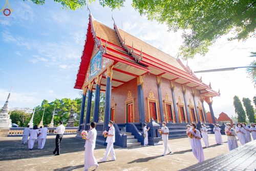 ภาพ No.69192:พระธรรมยาตรา ปฏิบัติศาสนกิจ ทำนุบำรุงศาสนสถาน, สวดธรรมจักร, ปฏิบัติธรรม ร่วมกับชุมชน,นักเรียนเด็กดีวีสตาร์ และร่วมพิธีทอดผ้าป่าบำรุงศาสนสถาน ในโครงการธรรมยาตรากตัญญูบูชา มหาปูชนียาจารย์ พระมงคลเทพมุนี(สด จนฺทสโร) พระผู้ปราบมาร อนุสรณ์สถาน 7 แห่ง ปีที่ 11