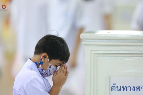 ภาพ No.65126:พิธีบูชาข้าวพระ และสาธุชนปฏิบัติธรรมร่วมกัน ในวันอาทิตย์ต้นเดือนที่ 4 ธันวาคม พ.ศ. 2565 ณ วัดพระธรรมกาย จ.ปทุมธานี