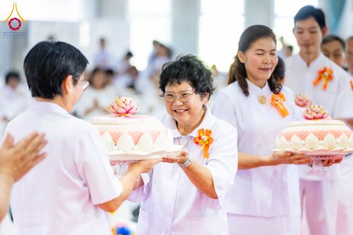 ภาพ No.315721:วันอาทิตย์ ที่ 22 มีนาคม พ.ศ. 2569 พิธีทอดผ้าป่าฉลองพระประธาน พิธีประดิษฐานพระบรมสารีริกธาตุในองค์พระประธาน พิธีจารึกชื่อบรรจุในแผ่นฌาน ณ ศูนย์ปฏิบัติธรรมสมุทรปราการ (บางบ่อ)