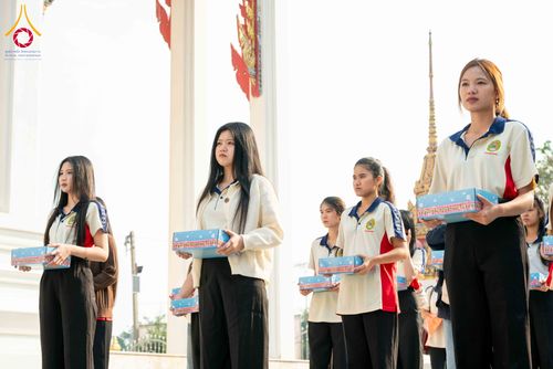 ภาพ No.304387:วันที่ 27 มกราคม พ.ศ. 2569 พิธีทอดผ้าป่าทำนุบำรุงศาสนสถาน ณ วัดบางไผ่นารถ ต.บางไทรป่า อ.บางเลน จ.นครปฐม ในโครงการธรรมยาตรา กตัญญูบูชา มหาปูชนียาจารย์ พระมงคลเทพมุนี(สด จนฺทสโร) พระผู้ปราบมาร อนุสรณ์สถาน 7 แห่ง ปีที่ 14