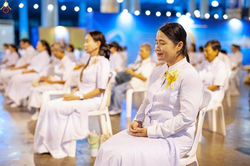 ภาพ No.345906:วันพฤหัสบดีที่ 27 สิงหาคม พ.ศ.2569 พิธีฉลองชัยสวดมนต์บทธัมมจักกัปปวัตตนสูตร 8,657,585,858 จบ ณ มหารัตนวิหารคด วัดพระธรรมกาย