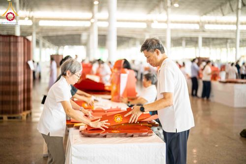 ภาพ No.315950:วันที่ 24 - 27 มีนาคม พ.ศ.2569 การเตรียมงานมหาสังฆทาน 40,000 กว่าวัดทั่วไทย วันคุ้มครองโลก 22 เมษายน พ.ศ.2569