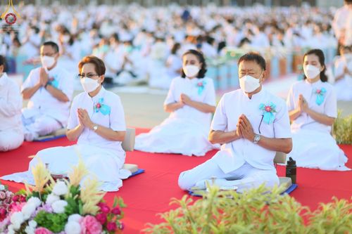 ภาพ No.68700:พิธีตักบาตรฉลองพระใหม่ วันที่ 1 มกราคม พ.ศ. 2566 ณ วัดพระธรรมกาย จ.ปทุมธานี