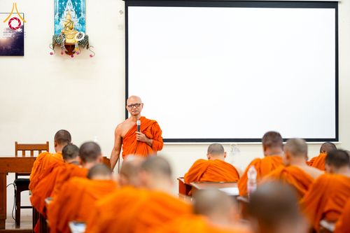 ภาพ No.285689:วันที่ 11-14 ธันวาคม พ.ศ.2568  โครงการอบรมบาลีก่อนสอบสนามหลวง สำนักเรียนวัดสามพระยา ชั้น ปธ.6-9 ประจำปี 2568-2569 ณ วัดสามพระยา กรุงเทพมหานคร