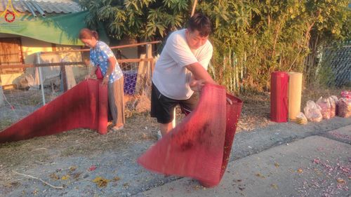 ภาพ No.105837:V.2 ทุ่มเท การเตรียมงาน เก็บงาน การรับบุญของเจ้าหน้าที่หน่วยงานต่างๆ เพื่อโครงการธรรมยาตรา กตัญญูบูชามหาปูชนียาจารย์ พระมงคลเทพมุนี (สด จนฺทสโร) พระผู้ปราบมาร อนุสรณ์สถาน 7 แห่ง ปีที่ 12 ระหว่างวันที่ 2 - 31 มกราคม พ.ศ.2567