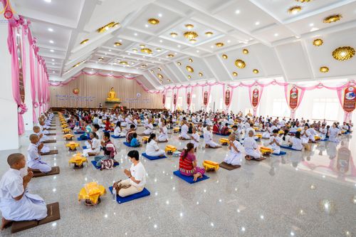 ภาพ No.317885:วันพุธที่ ๑ เมษายน พ.ศ.๒๕๖๙  โครงการบรรพชาสามเณรภาคฤดูร้อน รุ่นที่ ๓๓  ประจำปี ๒๕๖๙ บูชาธรรม ๘๒ ปี หลวงพ่อธัมมชโย  ณ วัดบ้านขุน อำเภอฮอด จังหวัดเชียงใหม่