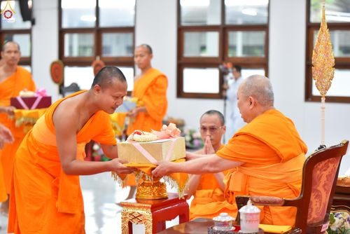 ภาพ No.342977:วันอาทิตย์ที่ 9 สิงหาคม พ.ศ.2569 พิธีมอบพัด ตั้งฐานานุกรม พระราชภาวนาวชิรวิเทศ วิ. ณ ห้องอาคารปลูกศรัทธา 2 วัดพระธรรมกาย