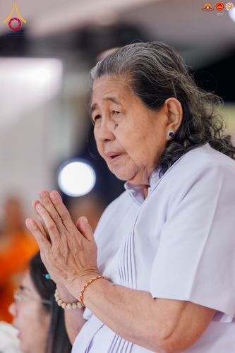 ภาพ No.283521:วันอาทิตย์ที่ 21 ธันวาคม  2568 พิธีบิณฑบาตฉลองสามเณรใหม่ ประเทศอินโดนีเซีย