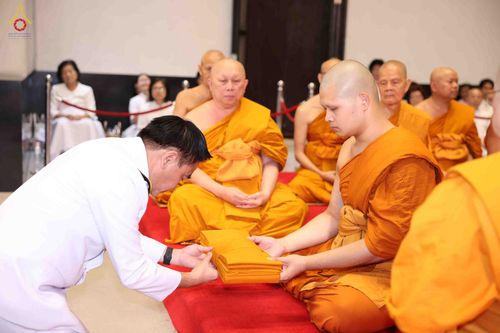 ภาพ No.341874:วันพุธที่ 29 กรกฎาคม พ.ศ. 2569 พิธีอุปสมบทสามเณรประโยค 9 นาคในพระบรมราชานุเคราะห์ ณ โบสถ์พระไตรปิฏก วัดพระธรรมกาย