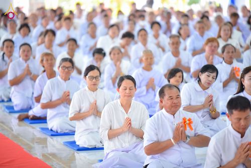 ภาพ No.327303:วันศุกร์ที่ 1 พฤษภาคม พ.ศ.2569 พิธีทอดผ้าป่า โปรยรัตนชาติ ตอกเสาเข็มมงคลต้นแรก สถาปนา “องค์พระเจดีย์เพื่อสร้างสันติภาพโลก” (แห่งแรกของภาคอีสาน) ณ ธุดงคสถานอำนาจเจริญ  อ.เมือง จ.อำนาจเจริญ