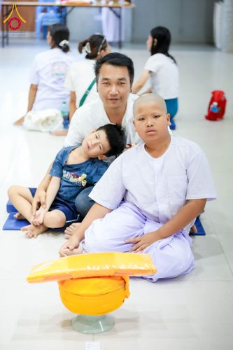 ภาพ No.317489:วันอาทิตย์ ที่ 29 มีนาคม พ.ศ.2569  พิธีปลงผม , พิธีขอขมามอบบาตรและผ้าไตร , พิธีบรรพชา ณ ศูนย์ปฏิบัติธรรมสมุทรปราการ จำนวน 42 รูป