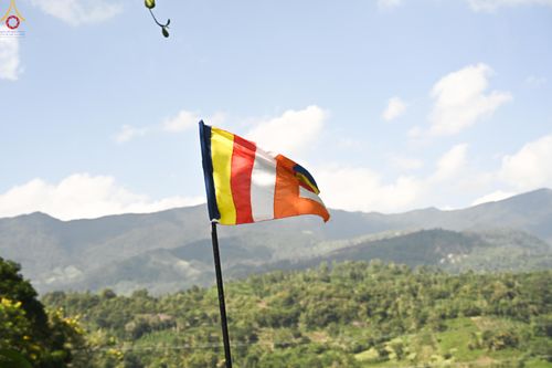 ภาพ No.278757:วันที่ 30 ตุลาคม 2568  กฐินสมทบวัดต่างประเทศ โดยคณะศิษยานุศิษย์  บูชาธรรม 81 ปี หลวงพ่อธัมมชโย  ณ วัดศรีโพธินันทะ ประเทศศรีลังกา