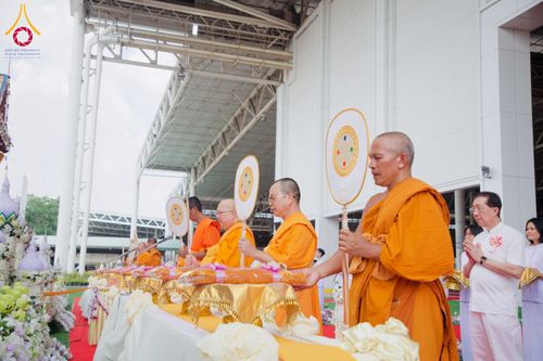 ภาพ No.316536:วันอาทิตย์ที่ 29 มีนาคม พ.ศ. 2569 พิธีทอดผ้าบังสุกุลและพิธีชำระร่าง โยมพ่อณรงค์ จินตมากุล  สิริอายุ 99 ปี 11 เดือน โยมบิดา พระครูปลัดรัตนวีรวัฒน์ (รังสฤษดิ์ อิทฺธิจินตโก) ที่ปรึกษาเจ้าคณะจังหวัดปทุมธานี เจ้าอาวาสวัดพระธรรมกาย  ณ ฌาปนสถานชั่วคราว ทางเข้า 