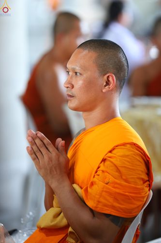 ภาพ No.323762:วันที่ 22 เมษายน พ.ศ.2569(วันคุ้มครองโลก) งานถวายมหาสังฆทาน 40,000 กว่าวัดทั่วประเทศ คณะสงฆ์ฉันภัตตาหารเพล