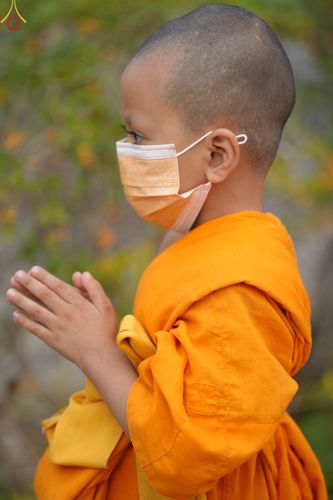 ภาพ No.69039:พิธีต้อนรับพระธรรมยาตรา ในโครงการธรรมยาตรากตัญญูบูชา มหาปูชนียาจารย์ พระมงคลเทพมุนี(สด จนฺทสโร) พระผู้ปราบมาร อนุสรณ์สถาน 7 แห่ง ปีที่ 11 วันที่ 3 มกราคม พ.ศ. 2566 ณ อนุสรณ์สถานมหาวิหารพระมงคลเทพมุนี จ.สุพรรณบุรี