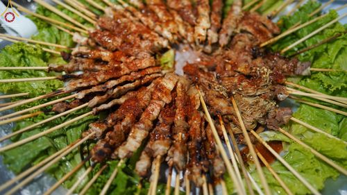 ภาพ No.74054:พิธีถวายภัตตาหารเป็นสังฆทาน แด่คณะพระธรรมยาตราฯ ในโครงการธรรมยาตรากตัญญูบูชา มหาปูชนียาจารย์ พระมงคลเทพมุนี(สด จนฺทสโร) พระผู้ปราบมาร อนุสรณ์สถาน 7 แห่ง ปีที่ 11 วันที่ 24 มกราคม พ.ศ. 2566