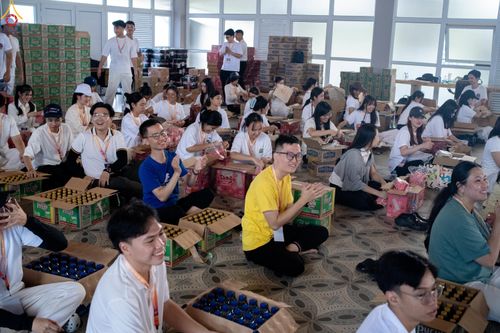 ภาพ No.331316:วันที่ 29 พฤษภาคม พ.ศ.2569 MBMI Tangerang (Majelis Agama Buddha Mahanikaya)  ได้มีการเตรียมงานเพื่อจัดงานวิสาขบูชานานาชาติ (ภาพชุดที่ 2)