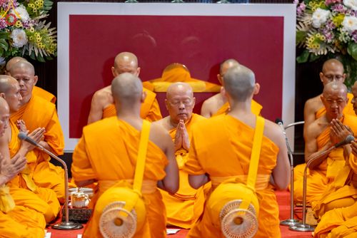 ภาพ No.137875:พิธีอุปสมบทสามเณรอุทิศชีวิต 11 รูป วันวิสาขบูชา พุธที่ 22 พฤษภาคม พ.ศ.2567 ณ อุโบสถ วัดพระธรรมกาย