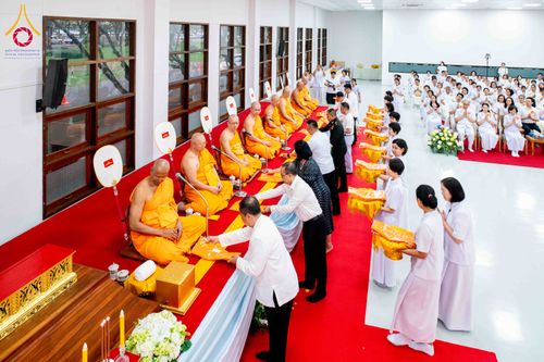 ภาพ No.314553:วันศุกร์ที่ 20 มีนาคม พ.ศ. 2569 พิธีบำเพ็ญกุศล คุณพ่อณรงค์ จินตมากุล โยมบิดา พระครูปลัดรัตนวีรวัฒน์ (รังสฤษดิ์ อิทฺธิจินตโก) ที่ปรึกษาเจ้าคณะจังหวัดปทุมธานี เจ้าอาวาสวัดพระธรรมกาย  ณ ห้องปลูกศรัทธา 2 วัดพระธรรมกาย ปทุมธานี