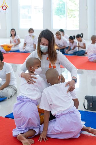 ภาพ No.79294:พิธีตัดปอยผม พิธีขอขมา มอบบาตร-ผ้าไตรนาคธรรมทายาท ในโครงการบรรพชาฟื้นฟูพระพุทธศาสนาทั่วไทย ณ ศูนย์อบรมเยาวชนนครปฐม วันเสาร์ที่ 1 เมษายน พ.ศ.2566