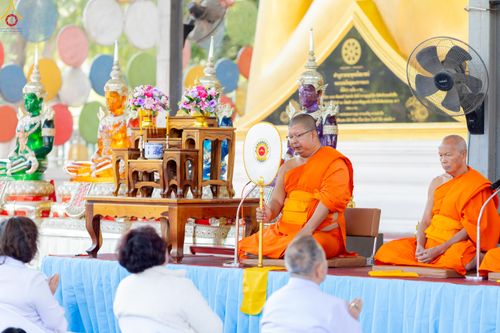 ภาพ No.293304:วันที่ 12 มกราคม พ.ศ. 2569 พิธีทอดผ้าป่าทำนุบำรุงศาสนสถาน ณ วัดพรสวรรค์ อ.สองพี่น้อง จ.สุพรรณบุรี ในโครงการธรรมยาตรา กตัญญูบูชา มหาปูชนียาจารย์ พระมงคลเทพมุนี(สด จนฺทสโร) พระผู้ปราบมาร อนุสรณ์สถาน 7 แห่ง ปีที่ 14