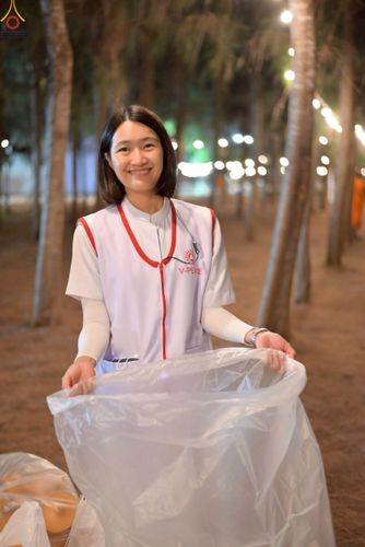 ภาพ No.301452:ภาพเบื้องหลังอาสาสมัครรวมใจ ชุดที่ 4 ในโครงการธรรมยาตรา กตัญญูบูชา มหาปูชนียาจารย์ พระมงคลเทพมุนี(สด จนฺทสโร) พระผู้ปราบมาร อนุสรณ์สถาน 7 แห่ง ปีที่ 14