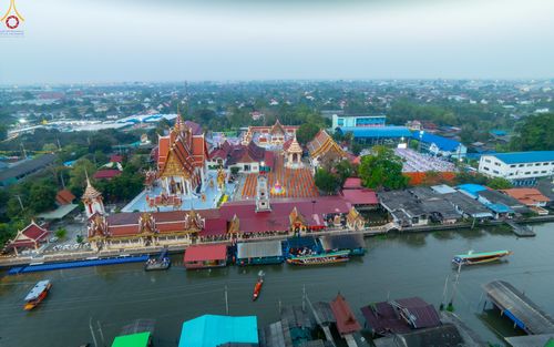 ภาพ No.297499:วันที่ 18 มกราคม พ.ศ. 2569 พิธีตักบาตรพระธรรมยาตรา ณ วัดโบสถ์บน ต.บางคูเวียง จ.นนทบุรี อนุสรณ์สถานลำดับที่ 4 สถานที่เกิดด้วยกายธรรม ในโครงการธรรมยาตรา กตัญญูบูชา มหาปูชนียาจารย์ พระมงคลเทพมุนี(สด จนฺทสโร) พระผู้ปราบมาร อนุสรณ์สถาน 7 แห่ง ปีที่ 14