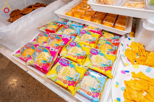 ภาพ No.307057:วันที่ 31 มกราคม พ.ศ. 2569 พิธีถวายภัตตาหารเป็นสังฆทาน แด่พระธรรมยาตรา ณ วัดพระธรรมกาย  จังหวัดปทุมธานี ในโครงการธรรมยาตรา กตัญญูบูชา มหาปูชนียาจารย์ พระมงคลเทพมุนี(สด จนฺทสโร) พระผู้ปราบมาร อนุสรณ์สถาน 7 แห่ง ปีที่ 14