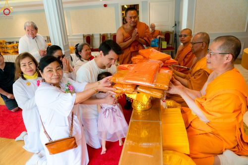 ภาพ No.85602:พิธีทอดผ้าป่าฉลองวัดพระธรรมกายเอกเกอร์ซุน  ในโอกาสสถาปนาครบรอบ 7 ปี  วันอาทิตย์ที่ 30 กรกฎาคม พ.ศ.2566 ณ วัดพระธรรมกายเอกเกอร์ซุน ประเทศนอร์เวย์