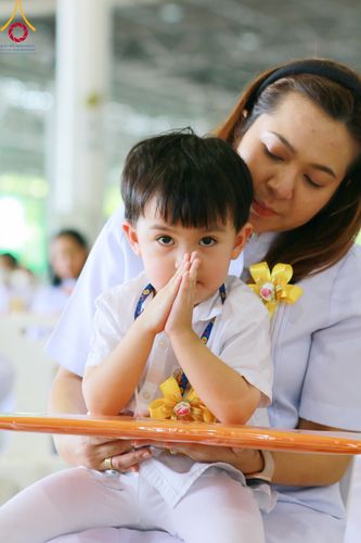 ภาพ No.86292:วันธรรมชัย ปีที่ 55 พิธีทอดผ้าป่ากฐินสมทบครั้งที่1, พิธีเจริญพุทธมนต์ ลูกนิมิตมหาสมบัติฯ พิธีจุดประทีป,พิธีฉลองชัยสวดมนต์บทธัมมจักกัปปวัตนสูตร วันอาทิตย์ที่ 27 สิงหาคม พ.ศ.2566 ณ สภาธรรมกายสากล / มหารัตนวิหารคด วัดพระธรรมกาย