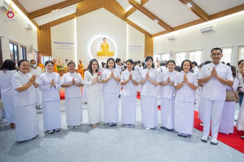 ภาพ No.336323:วันจันทร์ที่ 22 มิถุนายน พ.ศ.2569 พิธีอัญเชิญพระธรรมกาย และบรรจุพระบรมสารีริกธาตุ  ภายในเกศดอกบัวตูม องค์พระประธาน ณ อาคารสมปรารถนา วัดกลางธนรินทร์ ต.บ้านแป้ง อ.พรหมบุรี จ.สิงห์บุรี