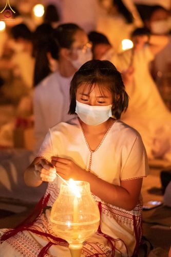 ภาพ No.75270:พิธีจุดประทีปถวายเป็นพุทธบูชา และบูชาธรรมมหาปูชนียาจารย์ ในโครงการธรรมยาตรากตัญญูบูชา มหาปูชนียาจารย์ พระมงคลเทพมุนี(สด จนฺทสโร) พระผู้ปราบมาร ปีที่ 11 ณ อนุสรณ์สถานลำดับที่ 7 สถานที่ขยายวิชชาธรรมกาย วัดพระธรรมกาย จ.ปทุมธานี วันที่ 31 มกราคม พ.ศ. 2566