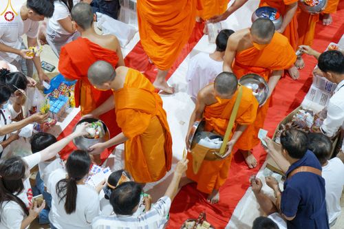 ภาพ No.82271:พิธีตักบาตรพระ 1,000 รูป ปีที่ 8 วันเสาร์ที่ 10 มิถุนายน 2566 ณ ธุดงคสถานล้านนา อ.สันทราย จ.เชียงใหม่