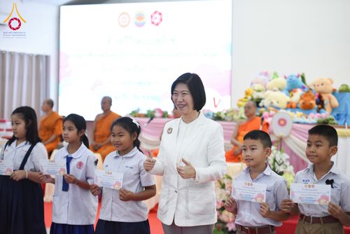 ภาพ No.282030:วันศุกร์ที่ 19 ธันวาคม พ.ศ. 2568 พิธีมอบโล่และใบประกาศเกียรติคุณ โครงการเจริญพระพุทธมนต์ธัมมจักกัปปวัตตนสูตร และวันรวมพลังเด็กดีV-Star ดาวแห่งความดี ผู้นำฟื้นฟูศีลธรรมโลกจังหวัดสระบุรี ณ ศูนย์ปฏิบัติธรรมสระบุรี