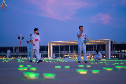 ภาพ No.58346:V.41 เทหมดใจ  ลุยต่อไป ร้อยซาวปี การเตรียมงาน การปฏิบัติงาน และการเก็บงาน ของเจ้าหน้าที่หน่วยงานต่างๆ เพื่อพิธีฉลองอายุวัฒนมงคล 80 ปี หลวงพ่อธัมมชโย และรับถวายมหาสังฆทาน 10,000 กว่าวัดทั่วประเทศ ในวันคุ้มครองโลก จันทร์ที่ 22 เมษายน พ.ศ. 2567