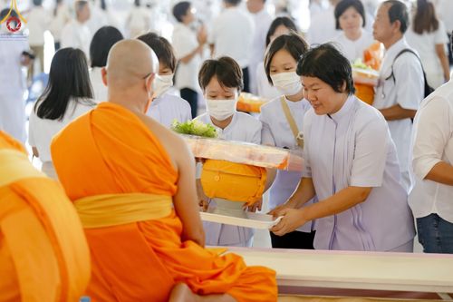 ภาพ No.131710:พิธีร่วมบุญบรรพชาสามเณร 5,000 รูป ณ บ้านแก้วเรือนทองคุณยาย สภาธรรมกายสากล วัดพระธรรมกาย วันเสาร์ที่ 23 มีนาคม พ.ศ. 2567