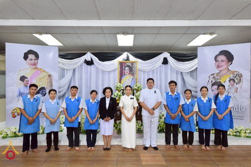 ภาพ No.267680:วันที่ 7 พฤศจิกายน พ.ศ. 2568 พสกนิกรอำเภอคลองหลวง รวมใจบำเพ็ญกุศลปัณรสมวาร (15 วัน) อุทิศถวายเป็นพระราชกุศลแด่ “สมเด็จพระพันปีหลวง” ณ วัดพระธรรมกาย