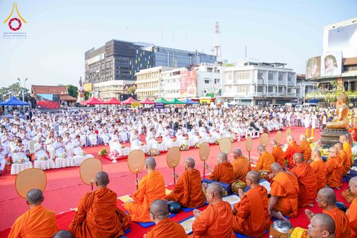 ภาพ No.312826:วันอาทิตย์ที่ 8 มีนาคม พ.ศ.2569 ทำบุญเมืองนครราชสีมา 558 ปี ตักบาตรพระ 10,000 รูป (ภาพชุดที่ 2)