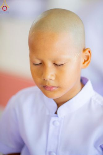 ภาพ No.215071:วันเสาร์ที่ 5 เมษายน พ.ศ. 2568 พิธีเวียนประทักษิณรอบพระมหาธรรมกายเจดีย์  พิธีวันทาเจดีย์ พิธีขอขมาและมอบผ้าไตร ในโครงการบรรพชาสามเณรฟื้นฟูพระพุทธศาสนาทั่วไทย , โครงการหน่อแก้วเปรียญธรรม รุ่นที่ 13 ,  โครงการสามเณรยุวธรรมทายาท รุ่นที่ 33 , โครงการสามเณรมั