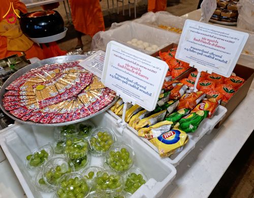 ภาพ No.120728:พิธีถวายภัตตาหารเป็นสังฆทาน แด่คณะพระธรรมยาตรา ปีที่ 12 วันที่ 29 มกราคม พ.ศ. 2567 ณ สภาธรรมกายสากล วัดพระธรรมกาย