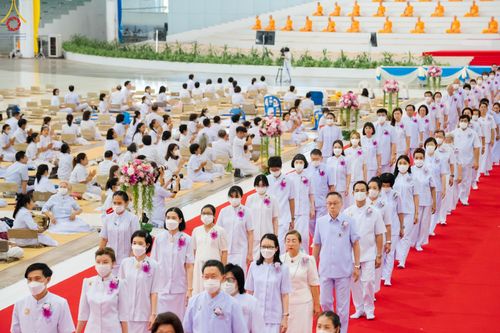 ภาพ No.86959:พิธีตักบาตร , พิธีบูชาข้าวพระ , พิธีจุดเทียนใจ ไฟนิรันดร์ อนันตชัย ในวันอาทิตย์ต้นเดือน 3 กันยายน พ.ศ. 2566 ณ วัดพระธรรมกาย